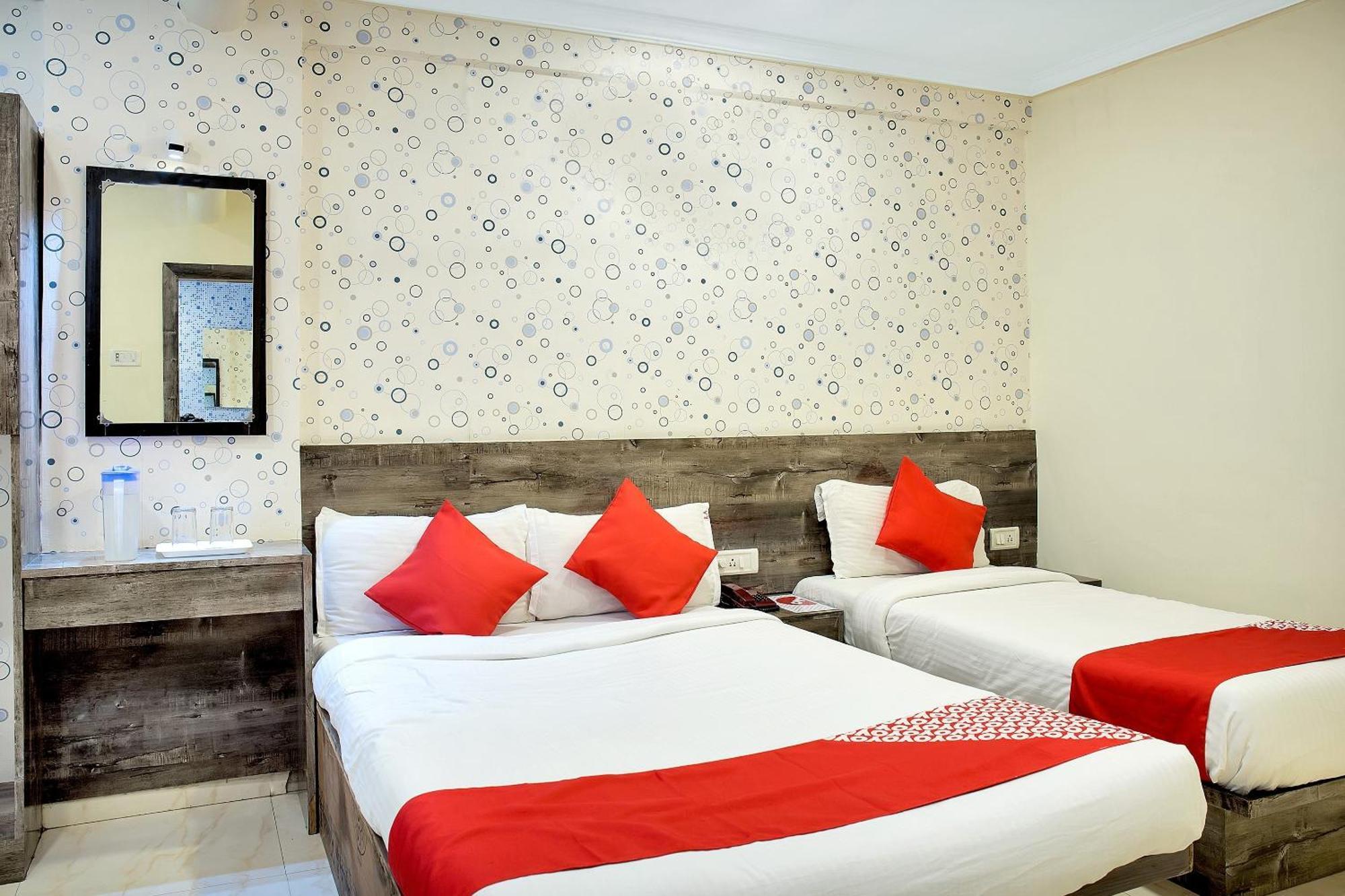 Hotel O Rana Residency Near Western Express Highway Metro Station Mumbai  Buitenkant foto