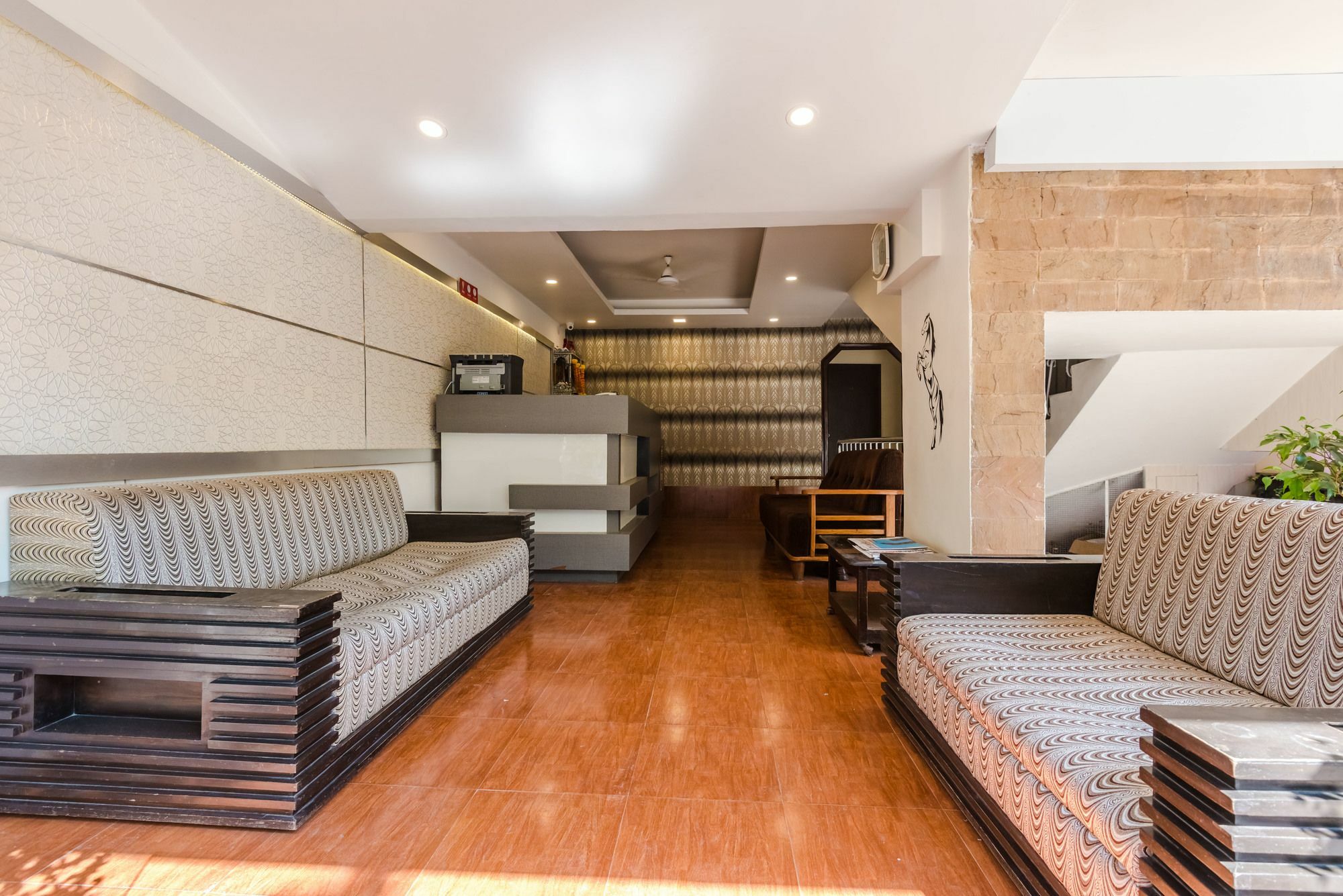 Hotel O Rana Residency Near Western Express Highway Metro Station Mumbai  Buitenkant foto
