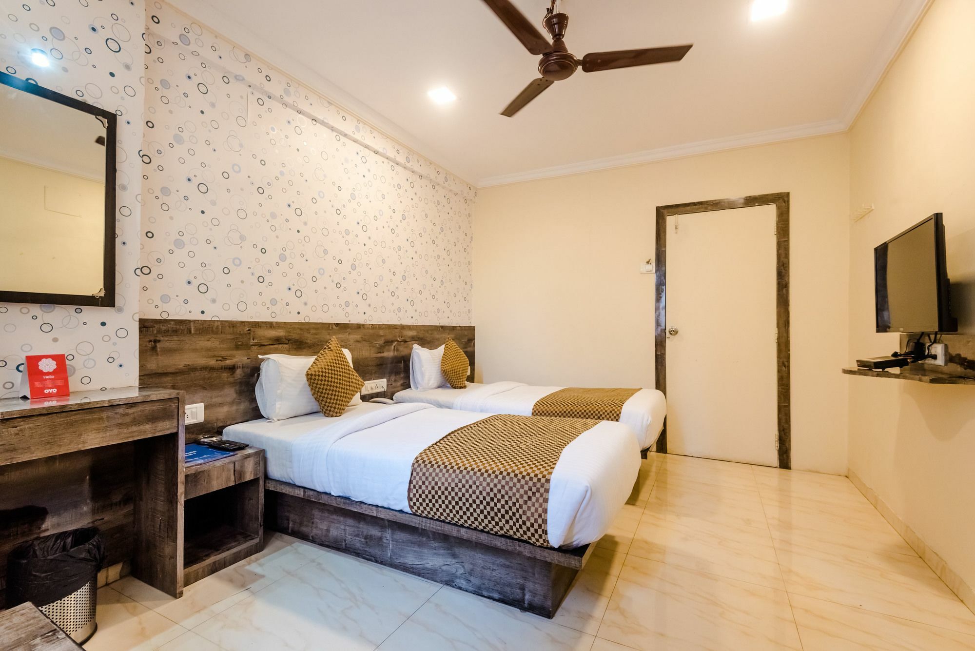 Hotel O Rana Residency Near Western Express Highway Metro Station Mumbai  Buitenkant foto