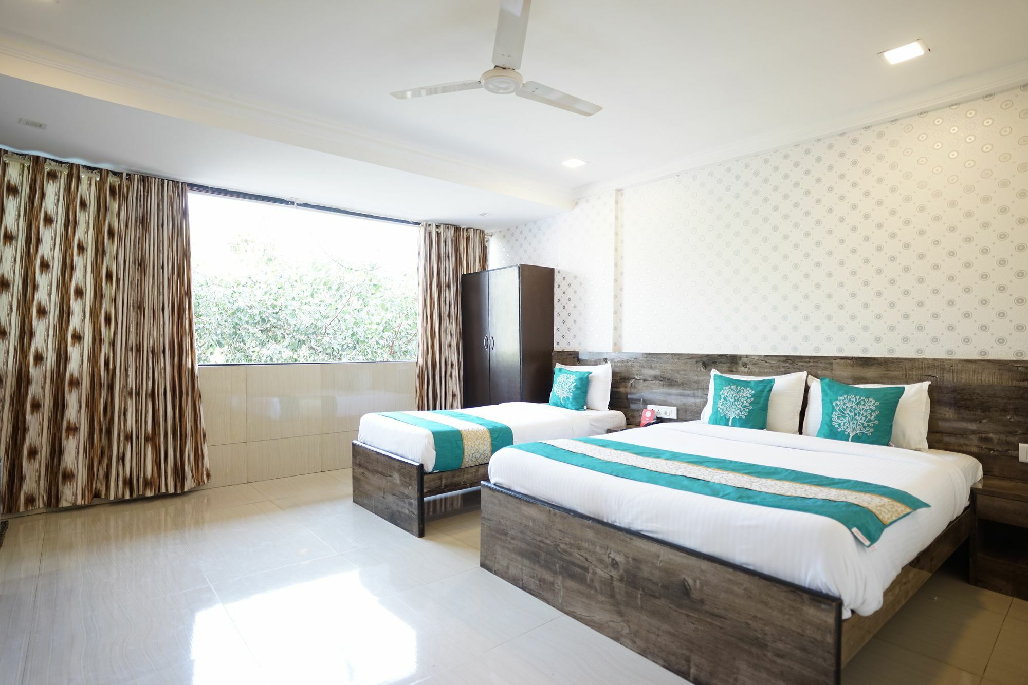 Hotel O Rana Residency Near Western Express Highway Metro Station Mumbai  Buitenkant foto
