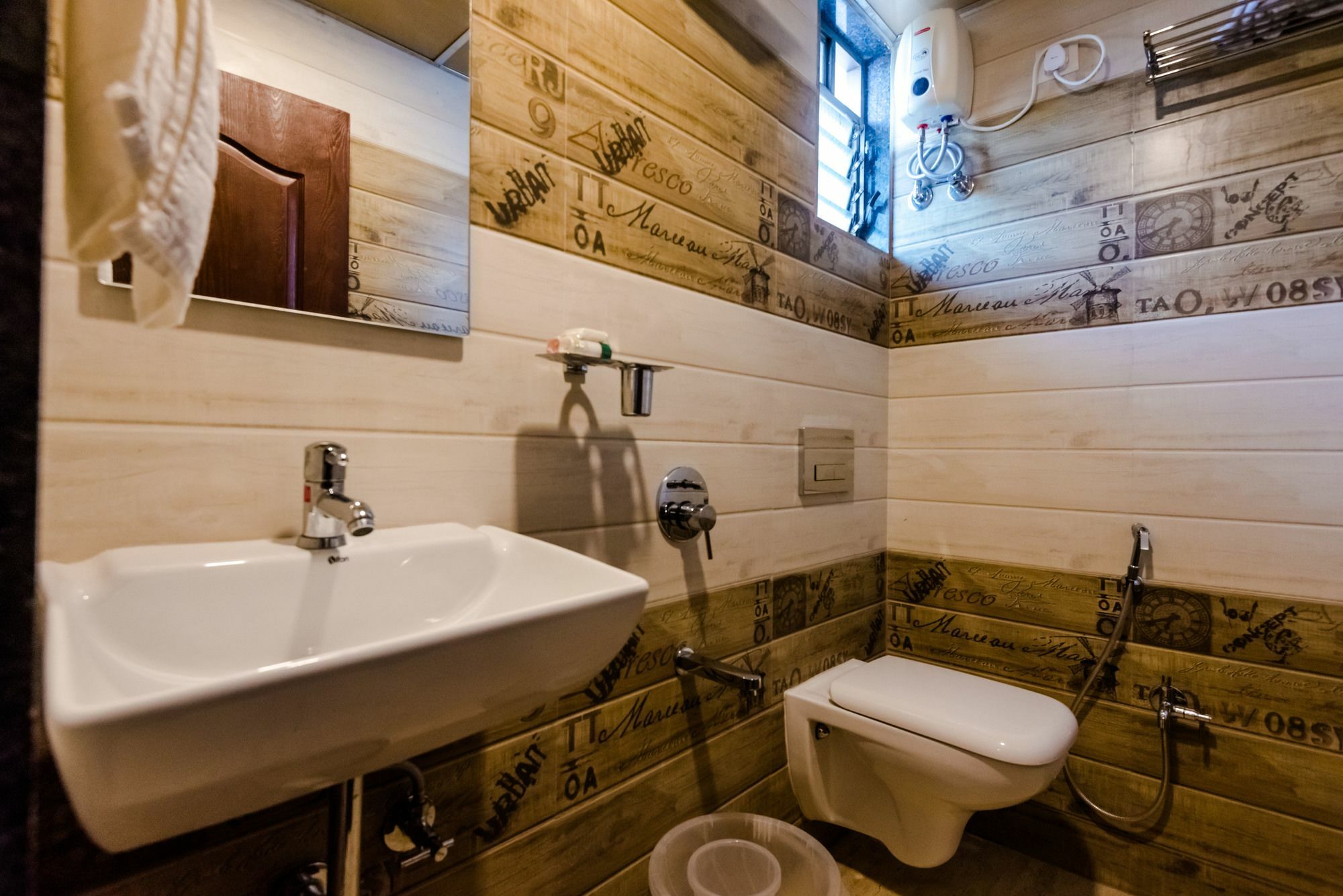 Hotel O Rana Residency Near Western Express Highway Metro Station Mumbai  Buitenkant foto